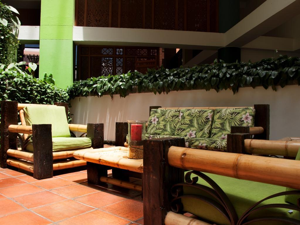 Armenia Hotel Exterior photo